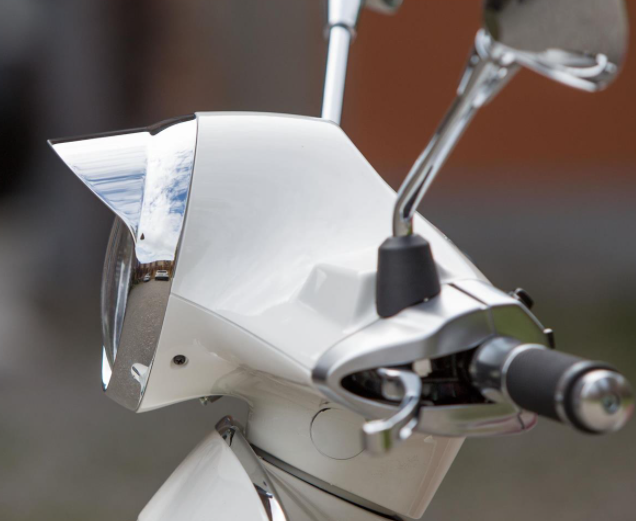 Anneau de lampe pour Vespa Primavera 50-125ccm 2T/4T, chrome