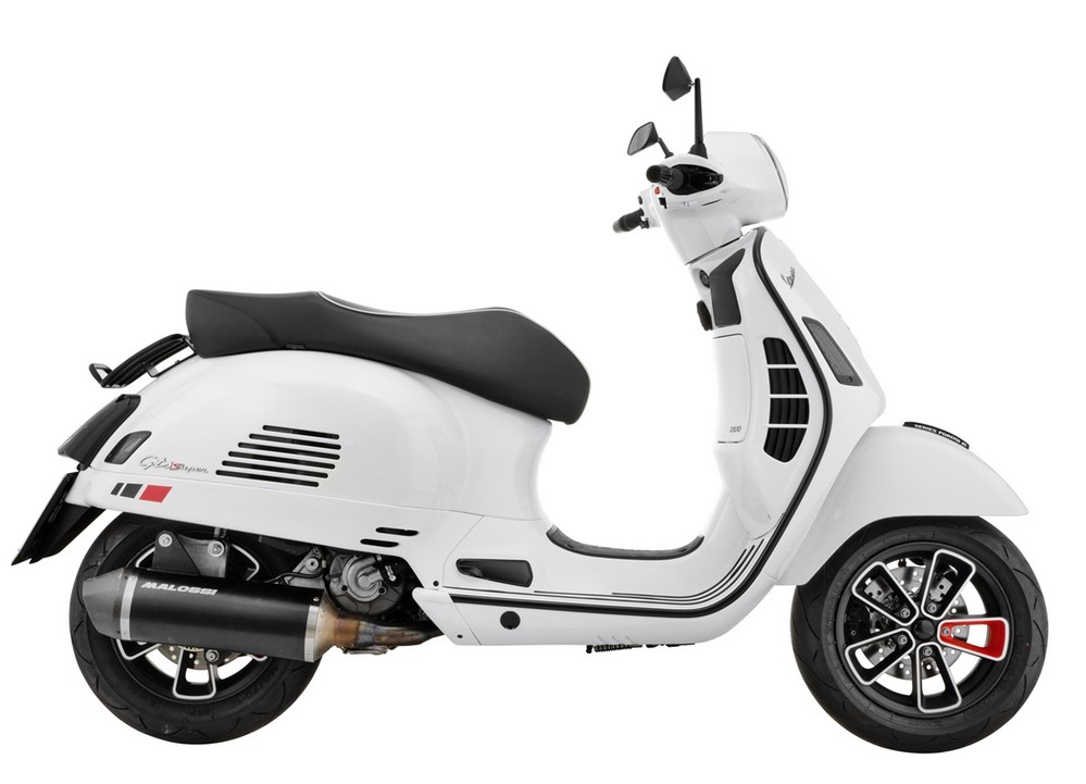 Porte-bagages arrière 70's pour Vespa GTS / GTS Super HPE 125-300 ('19-), noir brillant