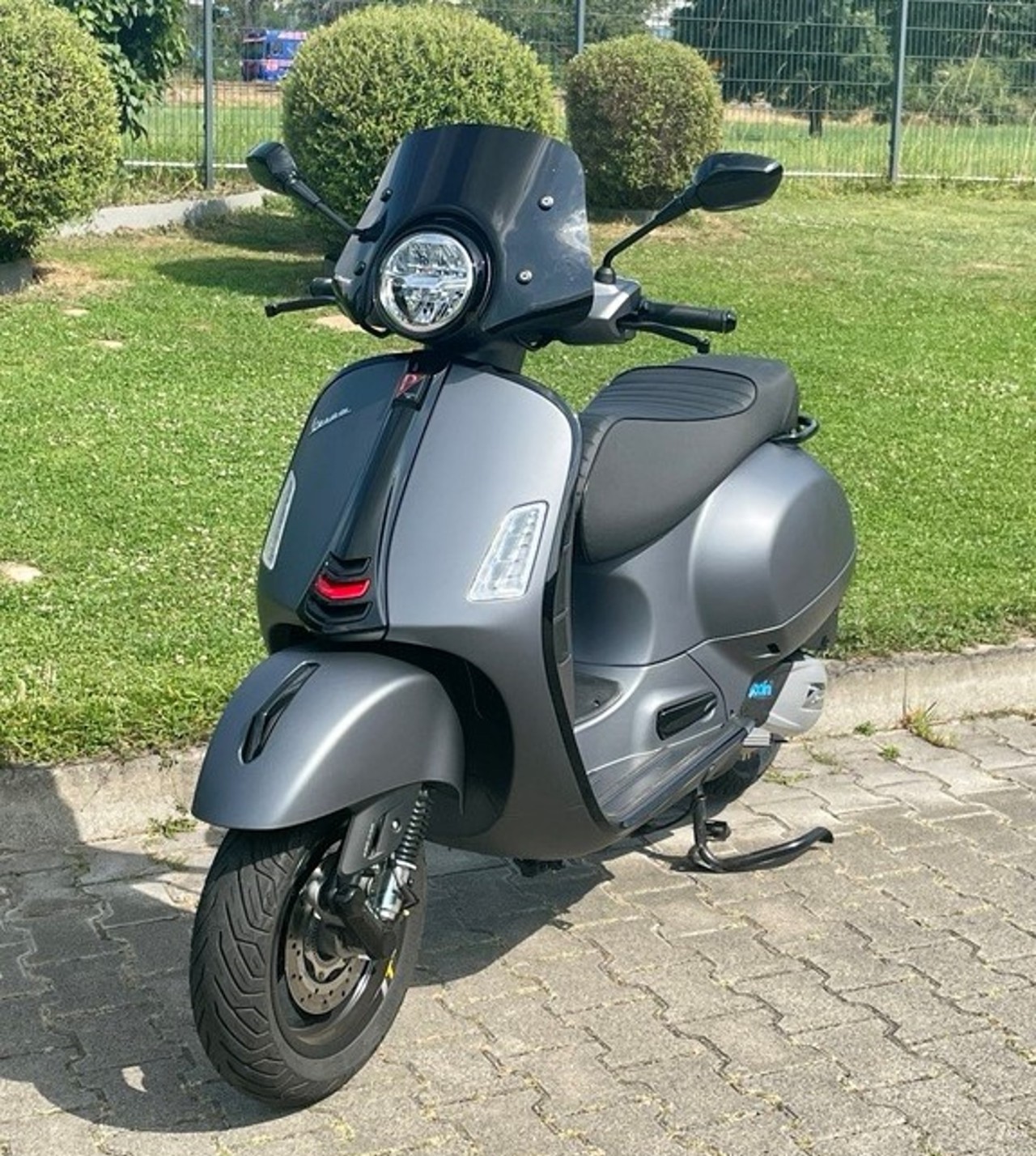 Pare-brise ERMAX Piccolo H 300 mm pour Vespa GTS/GTS Super/GT L (-22), noir
